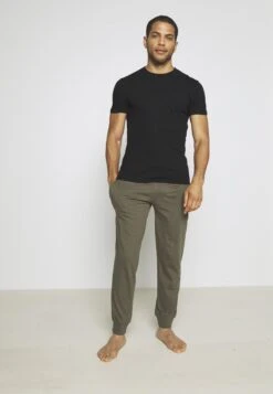 Pier One 2 PACK - Pyjamahousut/-shortsit