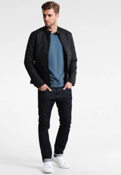 Pier One Välikausitakki -Pier One 1a264cf12a074599abddfabd162701d2