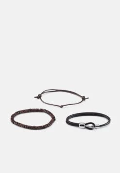 Pier One SET - Rannekello