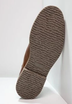 Pier One Talvisaappaat -Pier One 27b5139294cb402396aba425803cf195