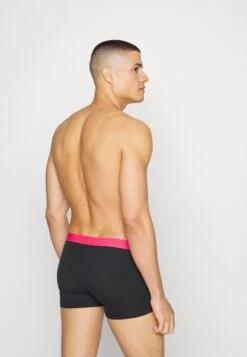 Pier One 12 PACK - Alushousut -Pier One 3c0556a52d62454d9f005051143a335d