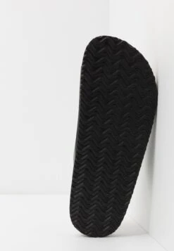 Pier One UNISEX - Tohvelit -Pier One 4a735c24e60449a29969a0148d036b07