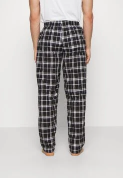 Pier One 2 PACK - Pyjamahousut/-shortsit - Dark Blue 9 Pier One 2 PACK - Pyjamahousut/-shortsit - Dark Blue -Pier One 4eeb2f8c028a4a78a085b721ce8a3d70