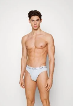 Pier One 3 PACK - Alushousut -Pier One 573a025b22754f9e9b87775f42b51afe