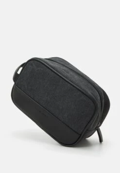 Pier One UNISEX - Toiletti-/meikkilaukku 7 Pier One UNISEX - Toiletti-/meikkilaukku -Pier One 674ff8504a974fd0a6613ac637df3a32