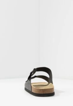 Pier One UNISEX - Tohvelit -Pier One 6792cddf649c4c73afdf1fc19e95f07f