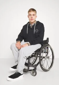 Pier One Verryttelyhousut -Pier One 773a03b4faab4f3fa3492bdf41677c66