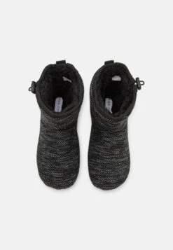 Pier One Tohvelit 9 Pier One Tohvelit -Pier One 90fbbefcf7674038ba88229a5c5626d7