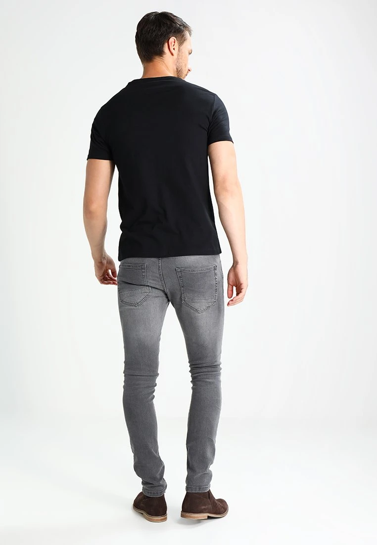 Pier One T-paita 5 Pier One T-paita - Image 3