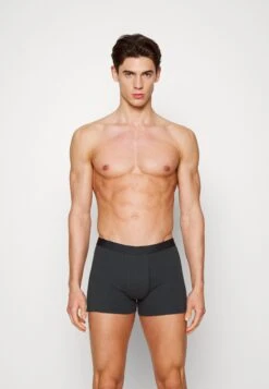 Pier One 7 PACK - Alushousut