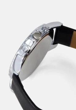 Pier One Rannekello -Pier One a405f32d91574594bfe0eb57bcbec044