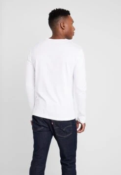 Pier One Pitkähihainen Paita -Pier One b2c53e1239ce4cbb97e2f4dd1a88ae6b