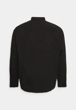 Pier One Kauluspaita