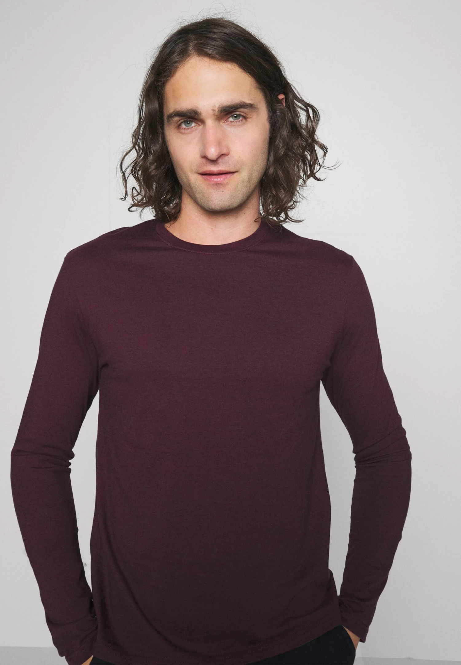 Pier One Yöasusetti - Dark Blue/bordeaux 6 Pier One Yöasusetti - Dark Blue/bordeaux - Image 4