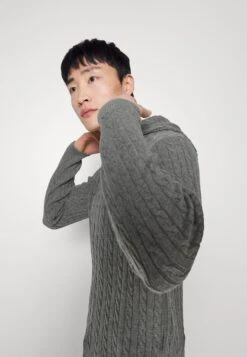 Pier One Neule -Pier One f4469f1046374c5eb4df339474b00988