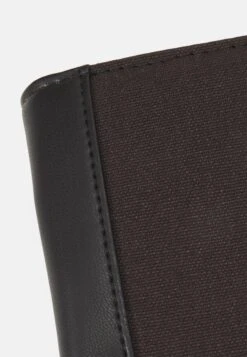 Pier One Lompakko - Black 7 Pier One Lompakko - Black -Pier One f69ce714c77542f983324f2456779ecc